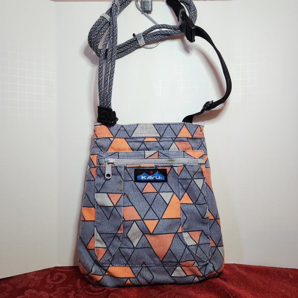 Kavu Geometric Rope Crossbody Bag